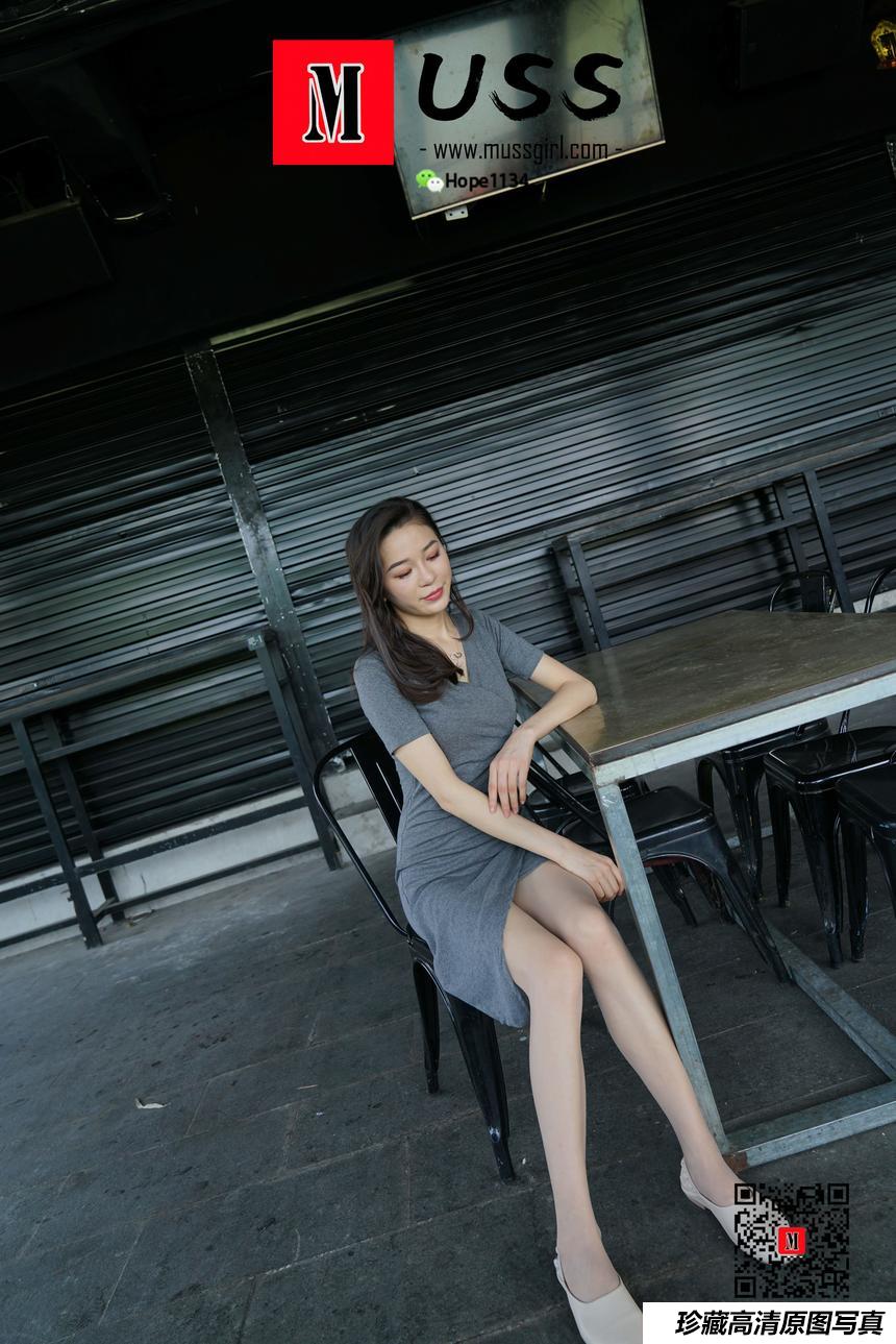 [MussGirl慕丝女郎]NO.043 她若惊鸿一瞥，汝已心猿意马[88P／179MB]