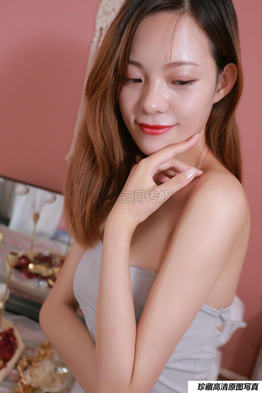 [SiHua思话]SH169 艺沫 妆台前的诱惑学姐[50P／88.9MB]