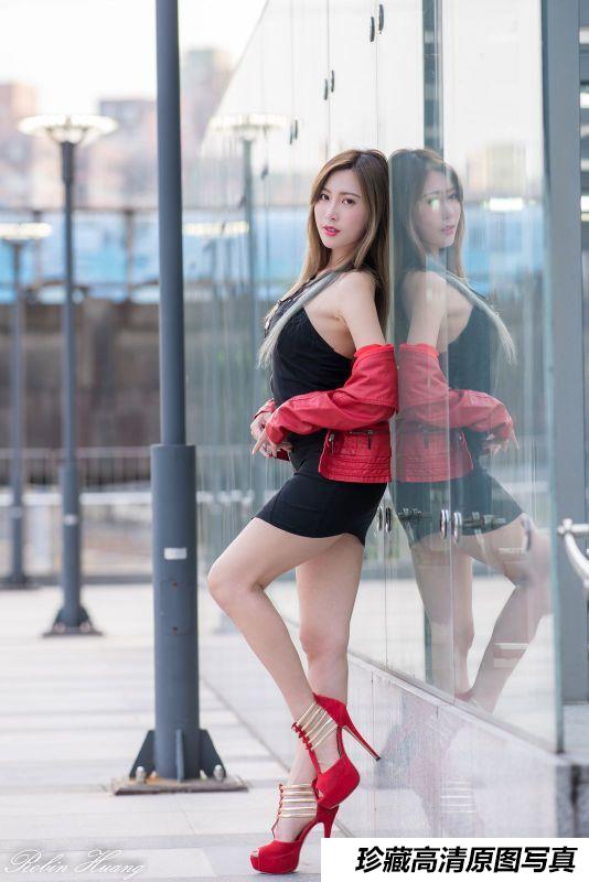 长腿美模 黄艾比(Abbie Huang) 中山路桥 [41P]