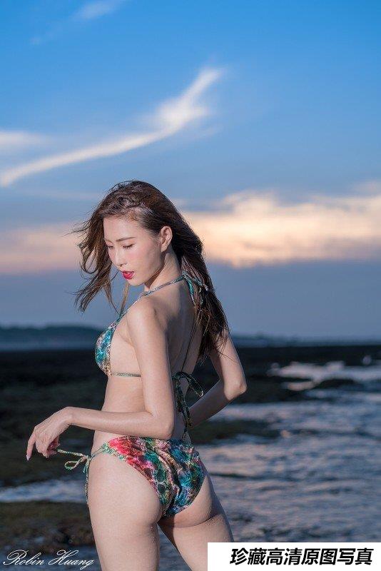 长腿美模 黃艾比(Abbie Huang) 比基尼  [26P]