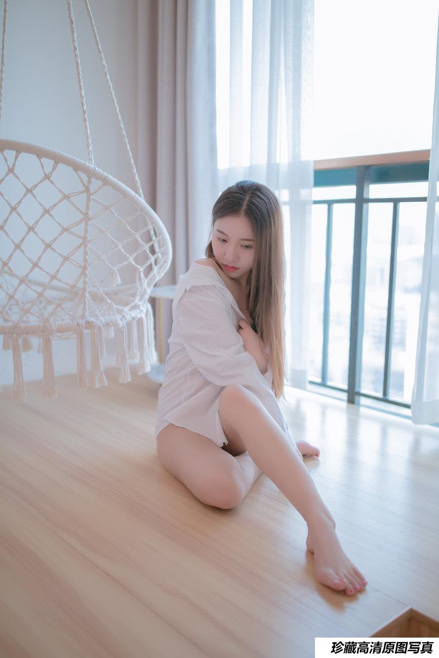 [YALAYI雅拉伊] 2020.11.11 NO.725 秦语《空房》[36P+1P/195M]