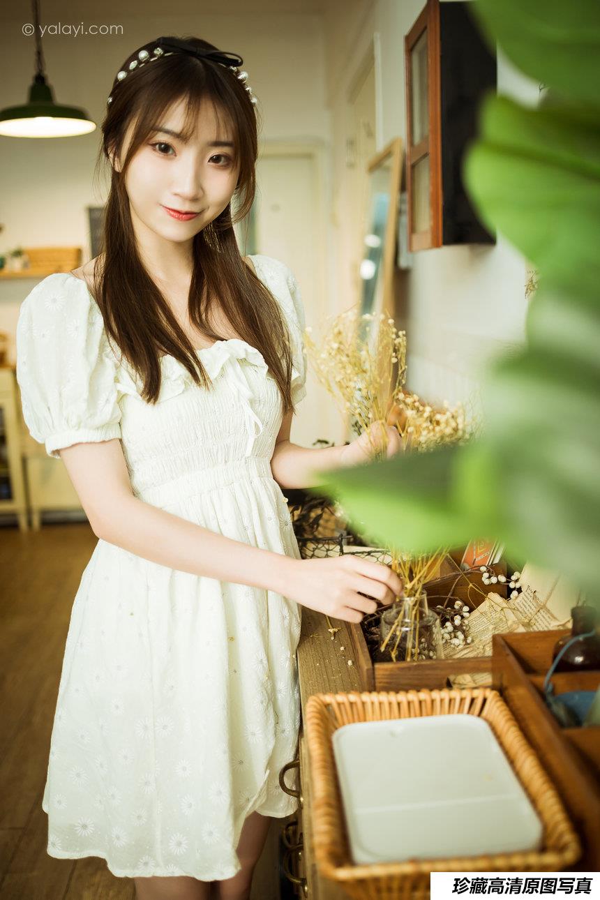 [YALAYI雅拉伊] 2020.11.17 NO.727 小乔《甜美女友爱花艺》[32P+1P/398M]