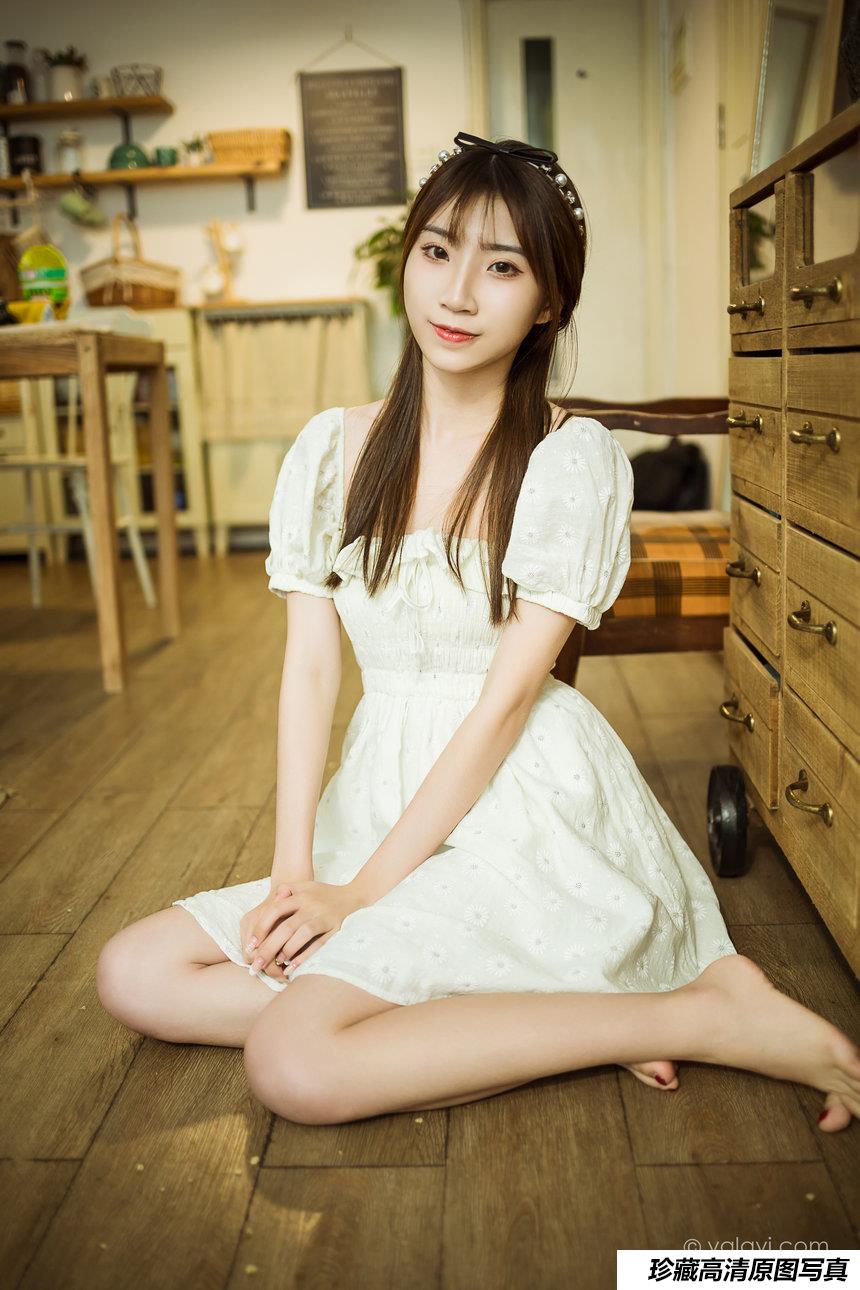 [YALAYI雅拉伊] 2020.11.17 NO.727 小乔《甜美女友爱花艺》[32P+1P/398M]