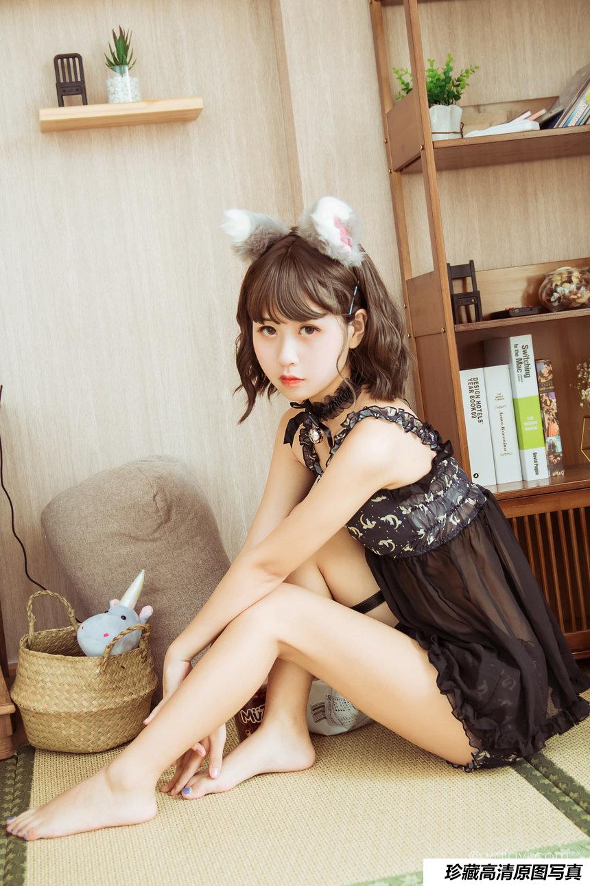 [YALAYI雅拉伊] 2020.12.04 NO.735 甜酱吖《就想赖着你》[31P+1P/394M]