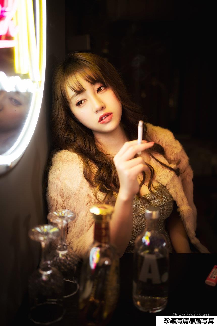 [YALAYI雅拉伊] 2021.01.13 NO.751 独自买醉 虞艺 [50+1P/437M]