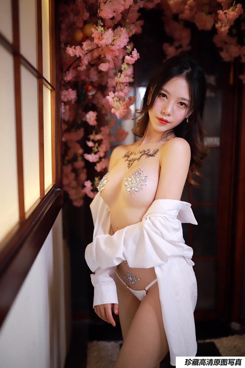 抖娘-利世图集 - 钻 [40P-95MB]