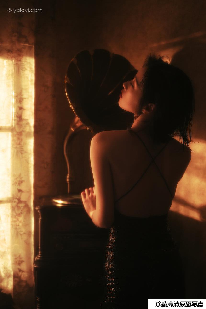 [YALAYI雅拉伊] 2021.01.25 NO.756 京京《流金岁月》[39P+1P/291M]