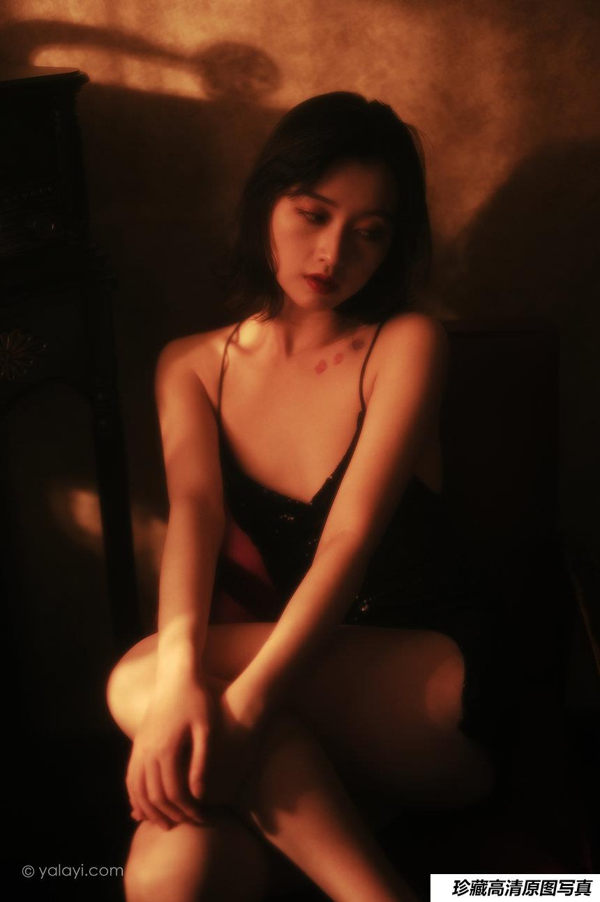 [YALAYI雅拉伊] 2021.01.25 NO.756 京京《流金岁月》[39P+1P/291M]