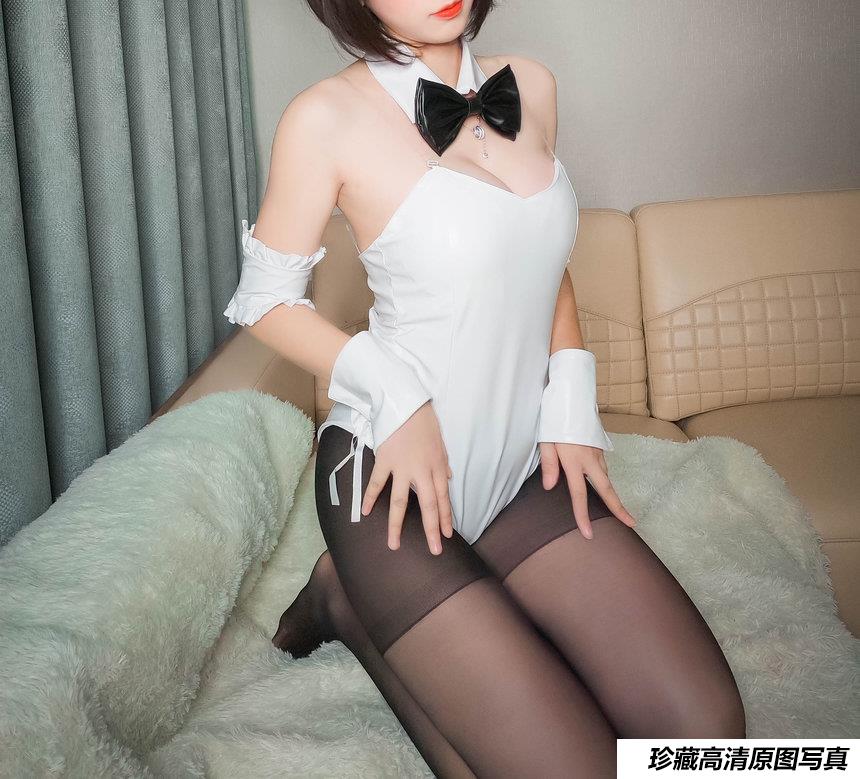 斗鱼女主播黑米粥飞机火箭礼包-高跟兔女郎 [32P-94MB]