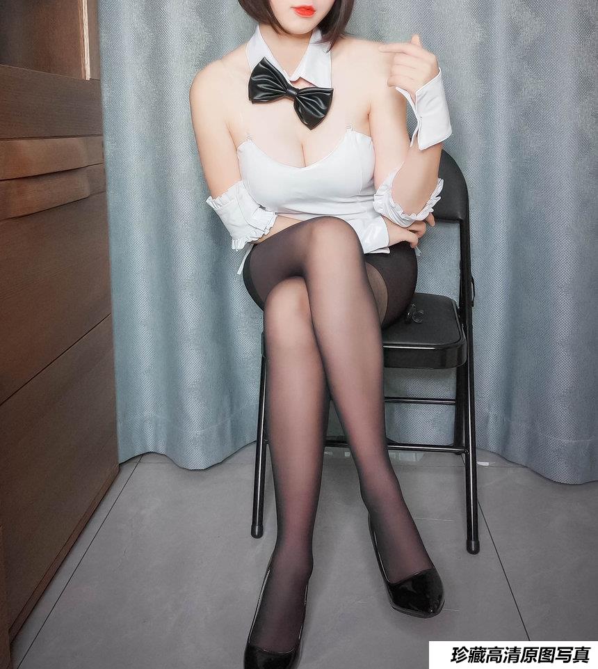 斗鱼女主播黑米粥飞机火箭礼包-高跟兔女郎 [32P-94MB]