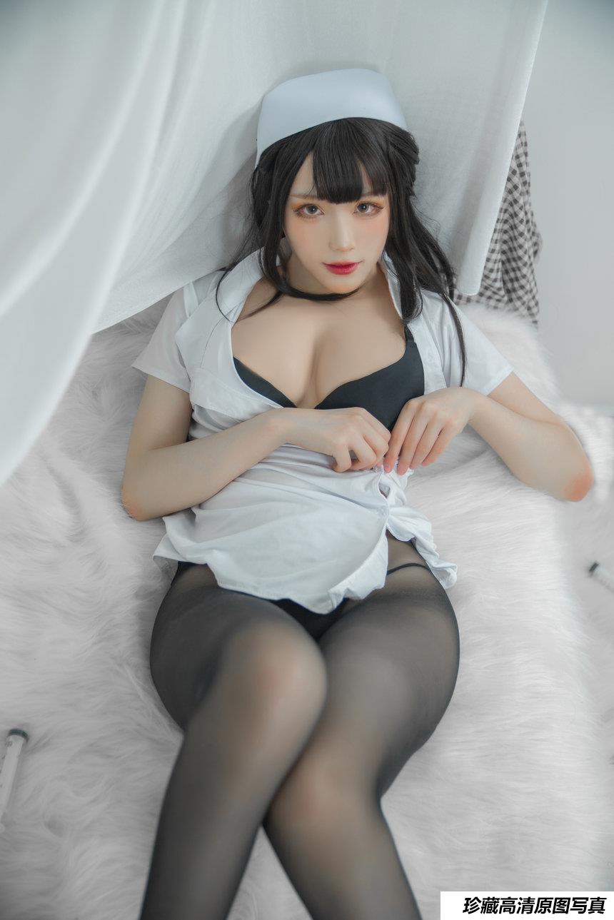 起司块wii写真 - 白色护士 [72P4V-767MB]