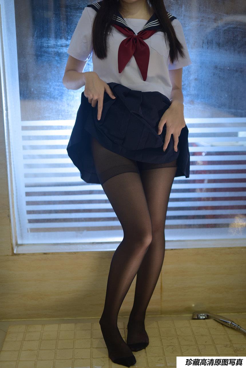 人气Coser二佐Nisa - 湿身黑丝 [12P-51MB]