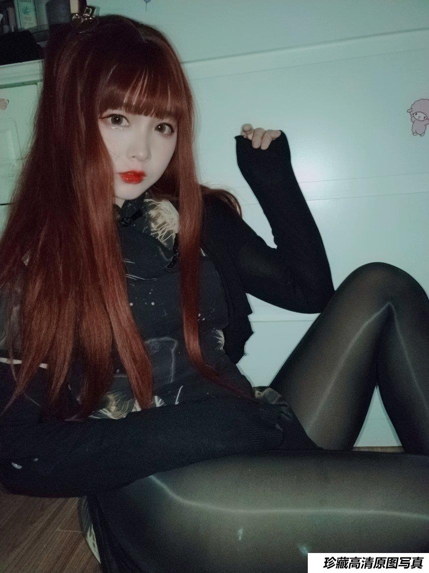 二次元美女古川kagura - 亮丝黑旗袍 [42P5V-254MB]