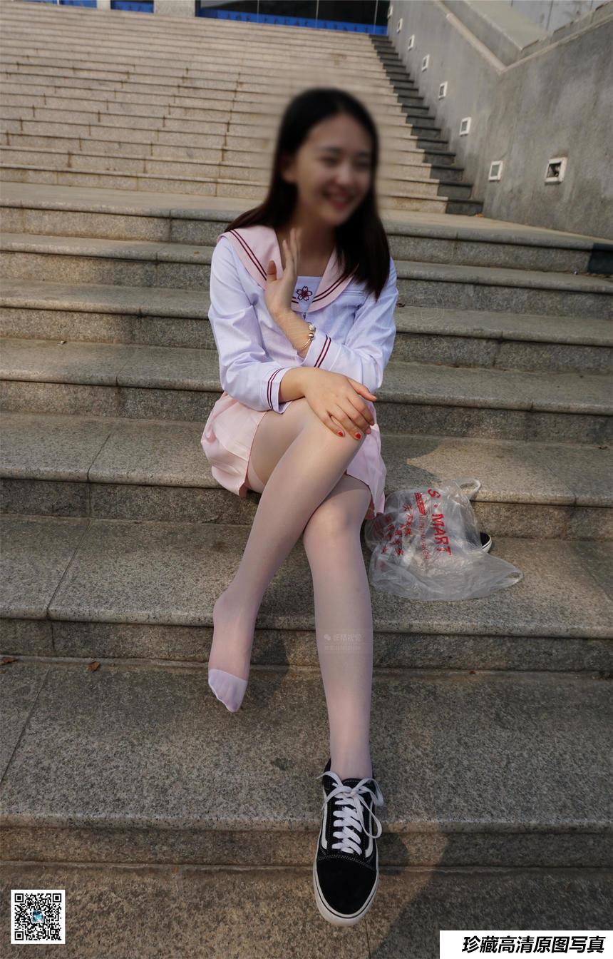 妖精视觉 NO.106 苏苏 初冬的学院白丝袜[65P／61.9MB]