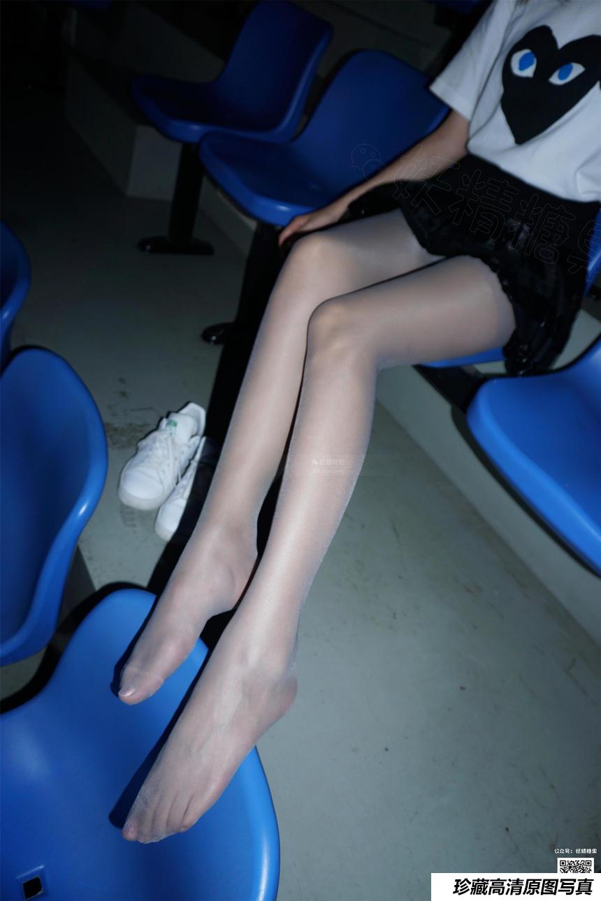 妖精视觉 NO.144 粥粥 闺蜜的丝袜嬉戏[74P／46.9MB]