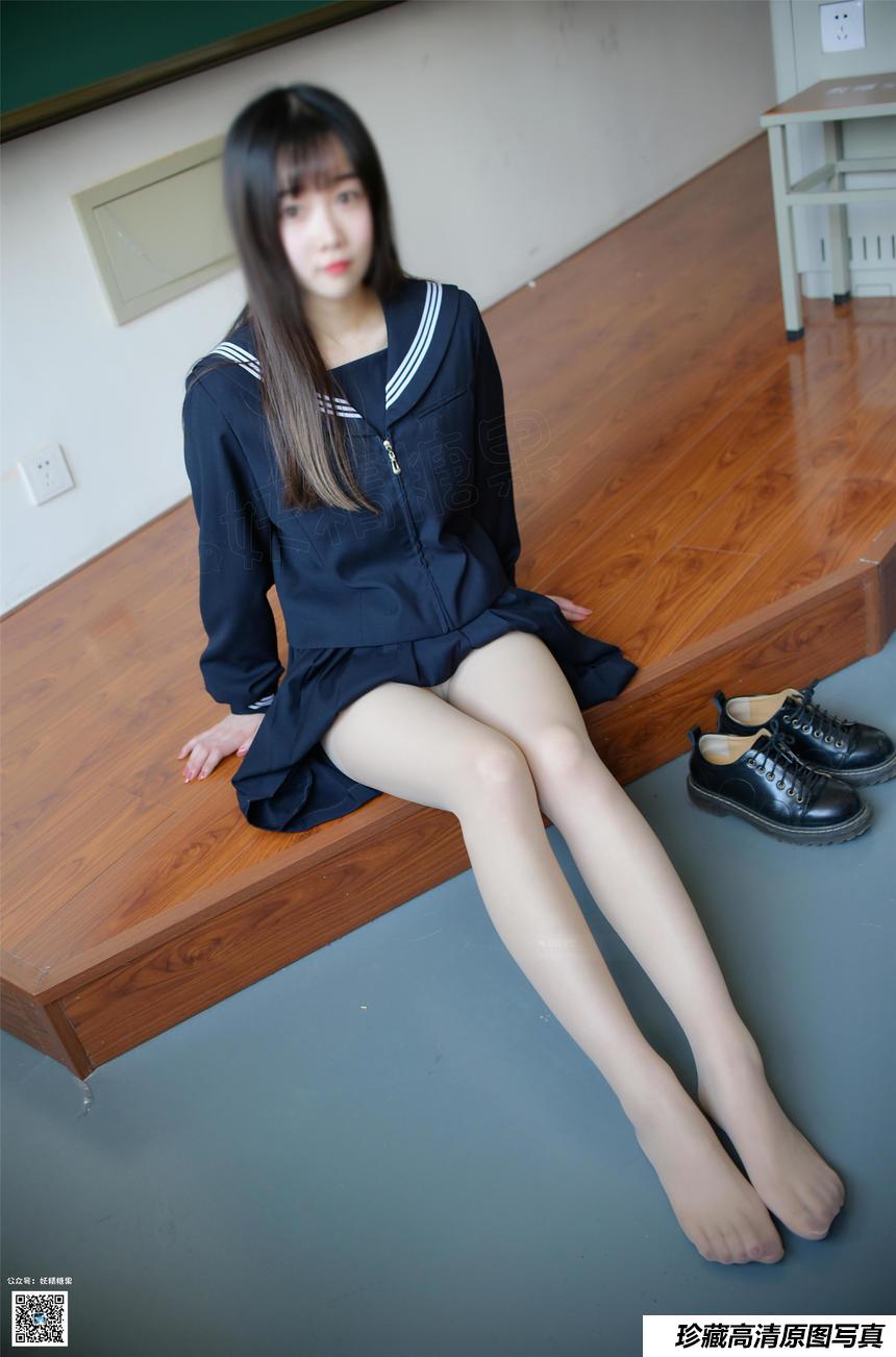 妖精视觉 NO.142 小雪 遇见学妹的丝袜[64P／33.1MB]