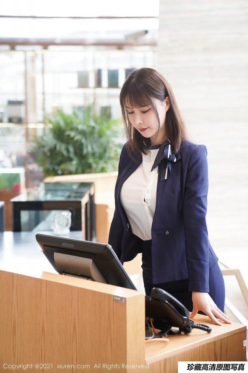 [XiuRen秀人网] 2021.03.19 No.3221 晓鱼酱 [102+1P]