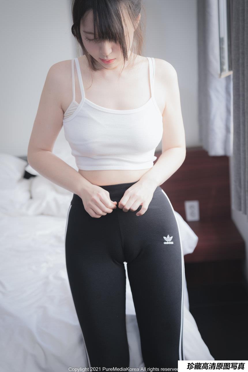 韩国美女写真 Mozzi｜모찌 - PURE MEDIA vol.69  [25P-295MB]