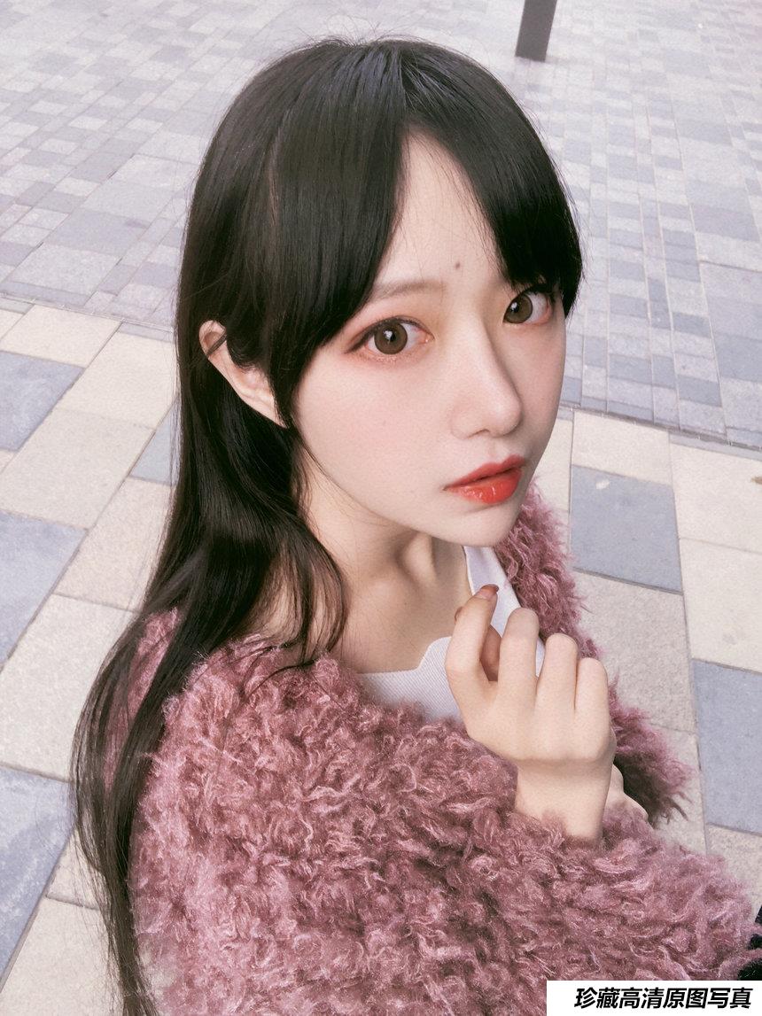 Shika小鹿鹿 - 三里屯街拍 [31P-301MB]