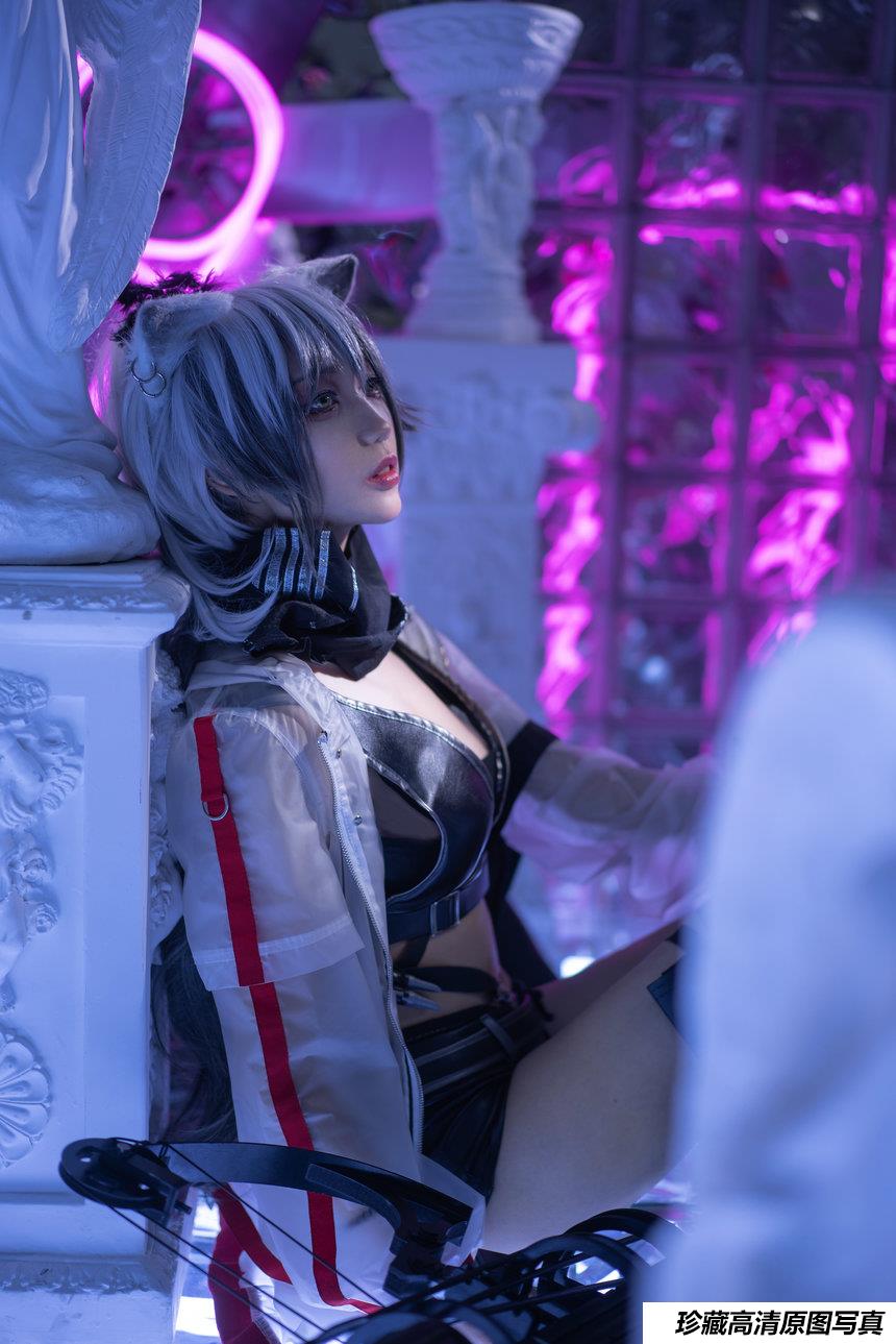 周叽是可爱兔兔 - 黑单人 思令 [15P-136MB]