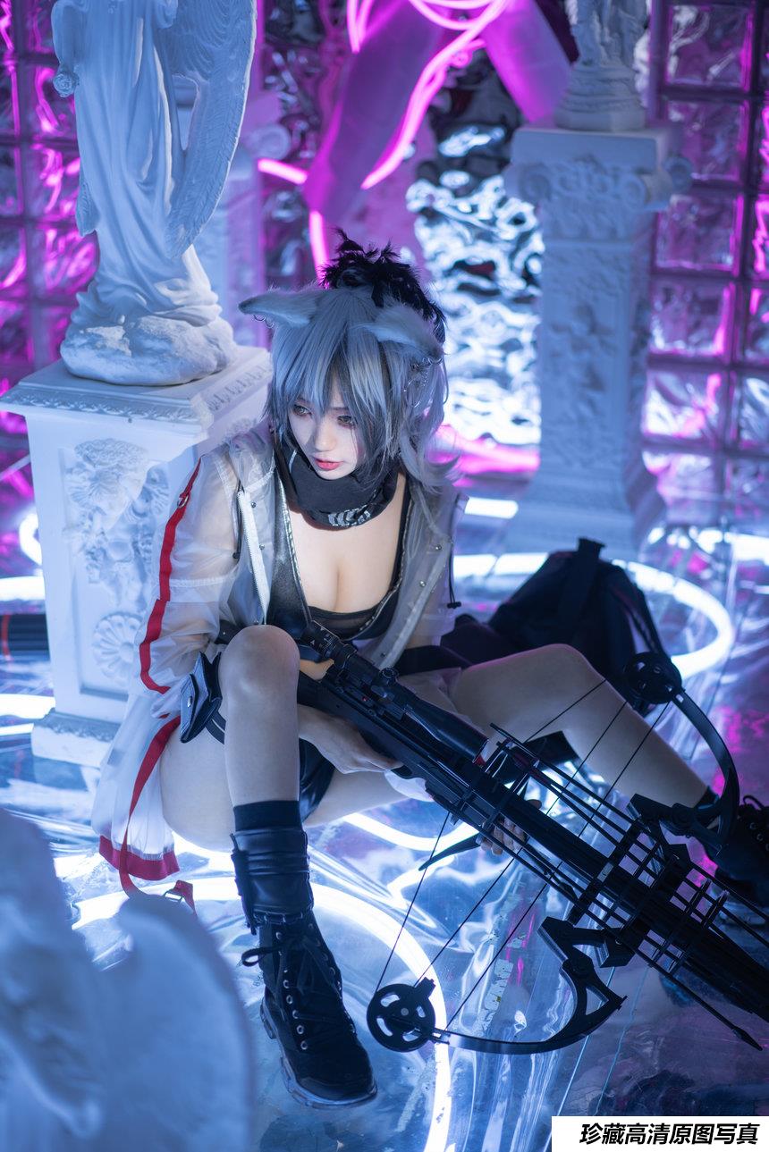 周叽是可爱兔兔 - 黑单人 思令 [15P-136MB]