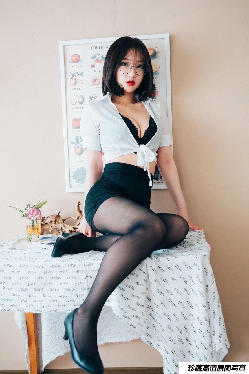 [Loozy] Officegirls Vacation Vol.1 Son Ye-Eun  [56P/928MB]