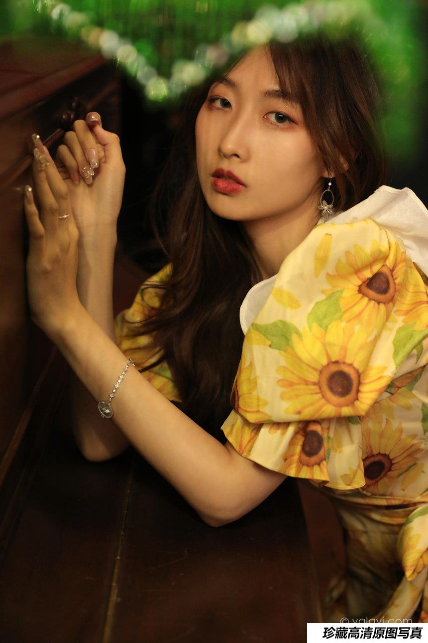 [YALAYI雅拉伊] 2021.07.09 NO.812 佳佳《只剩下钢琴》[33+1P/376M]