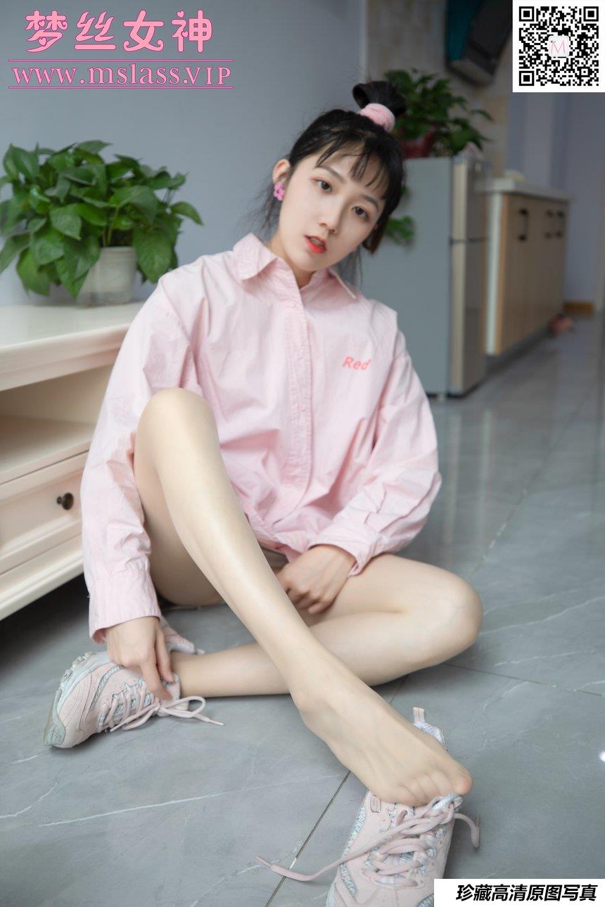 [MSLASS梦丝女神] 2020.10.22 NO.132 莹仙女《粉粉的》[65+1P/504M]
