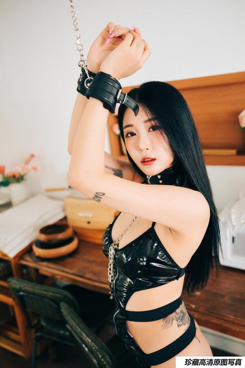 LOOZY - Bomi “Your own fantasy”[123P/1.8G]