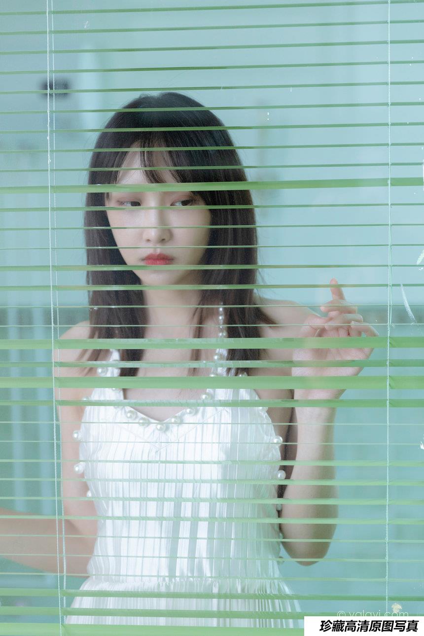 [YALAYI雅拉伊] 2021.07.15 NO.814 妍妍《窗内窗外》[33+1P384M]