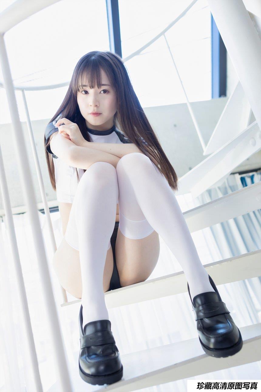 网络美女 candy清纯写真  [216P/170MB]