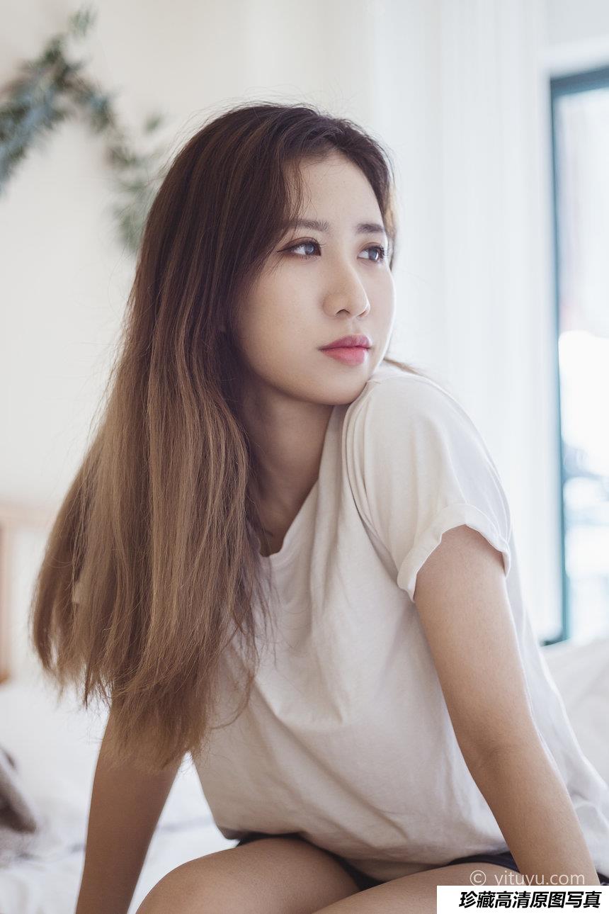 [YITUYU]艺图语 2021.07.07 独自醒来 Jenny [35P-378MB]