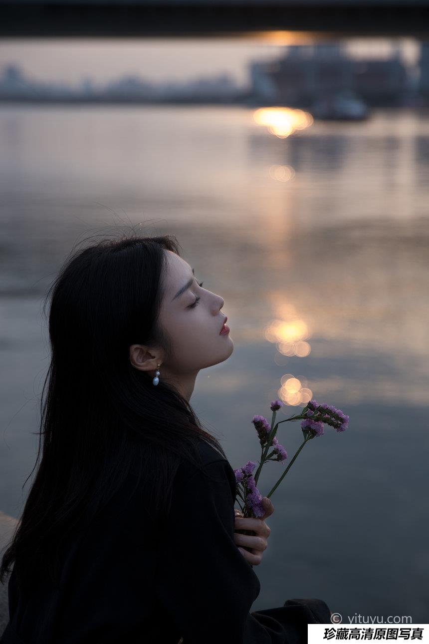 [YITUYU]艺图语 2021.06.16 晚风 雨文 [32P-449MB]