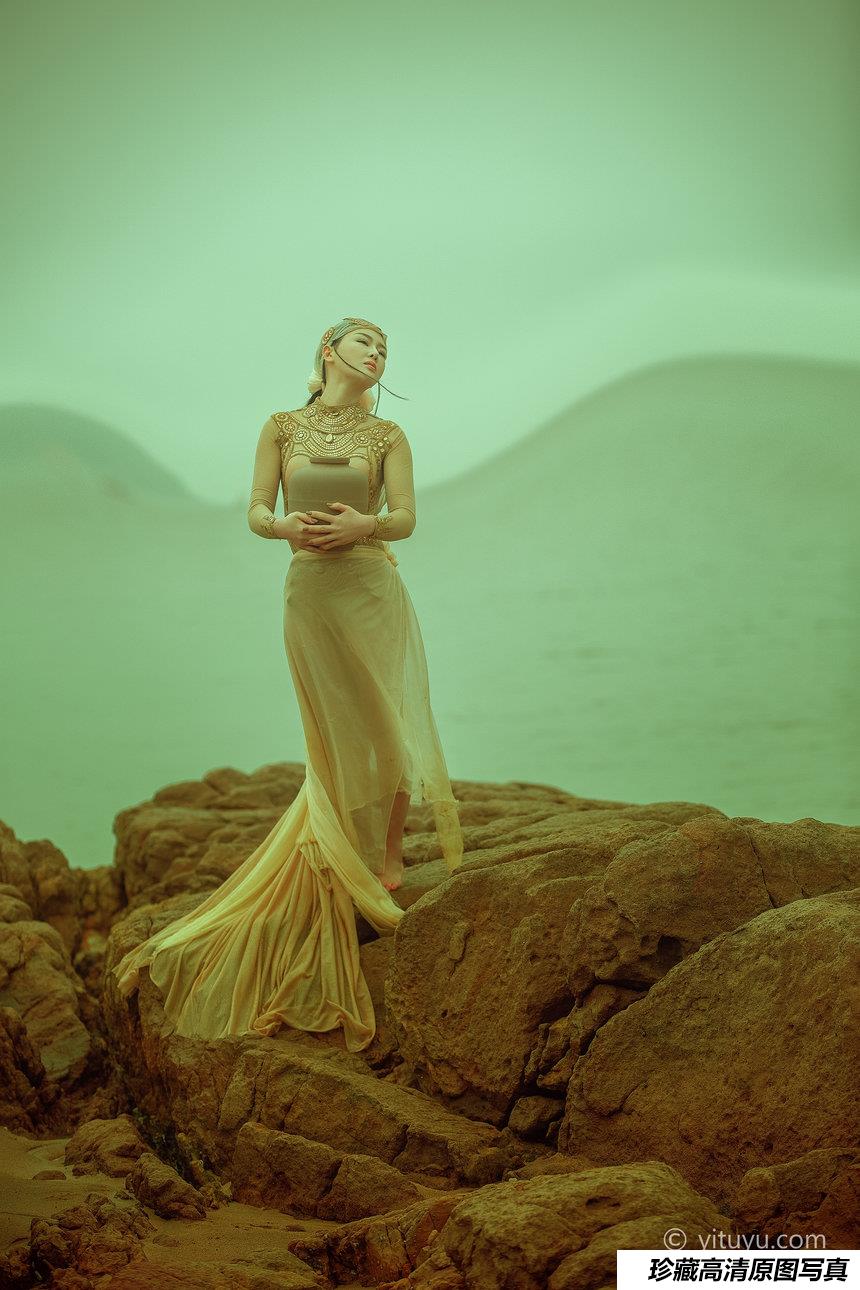 [YITUYU]艺图语 2021.06.12 我的楼兰 陽兒 [32P-514MB]