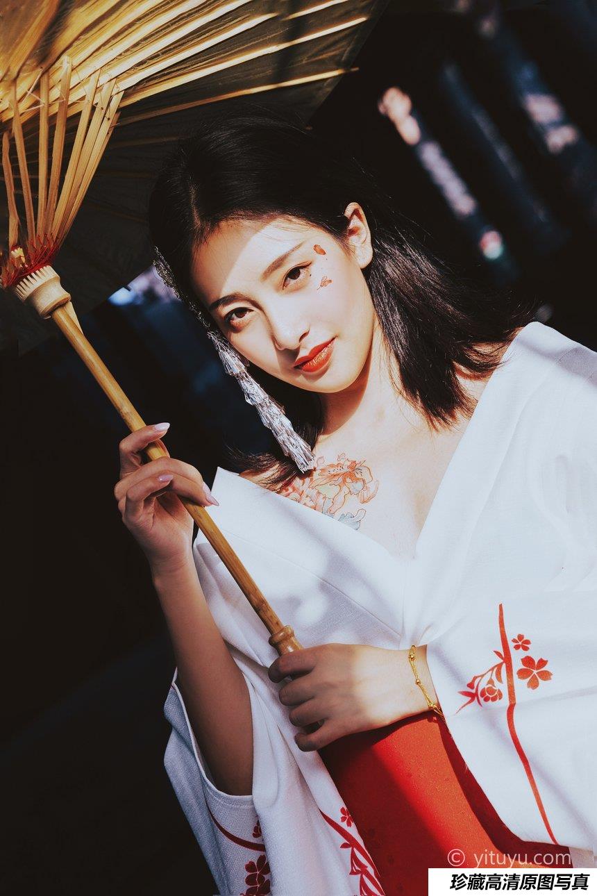 [YITUYU]艺图语 2021.06.18 性空山 王月 [27P-233MB]