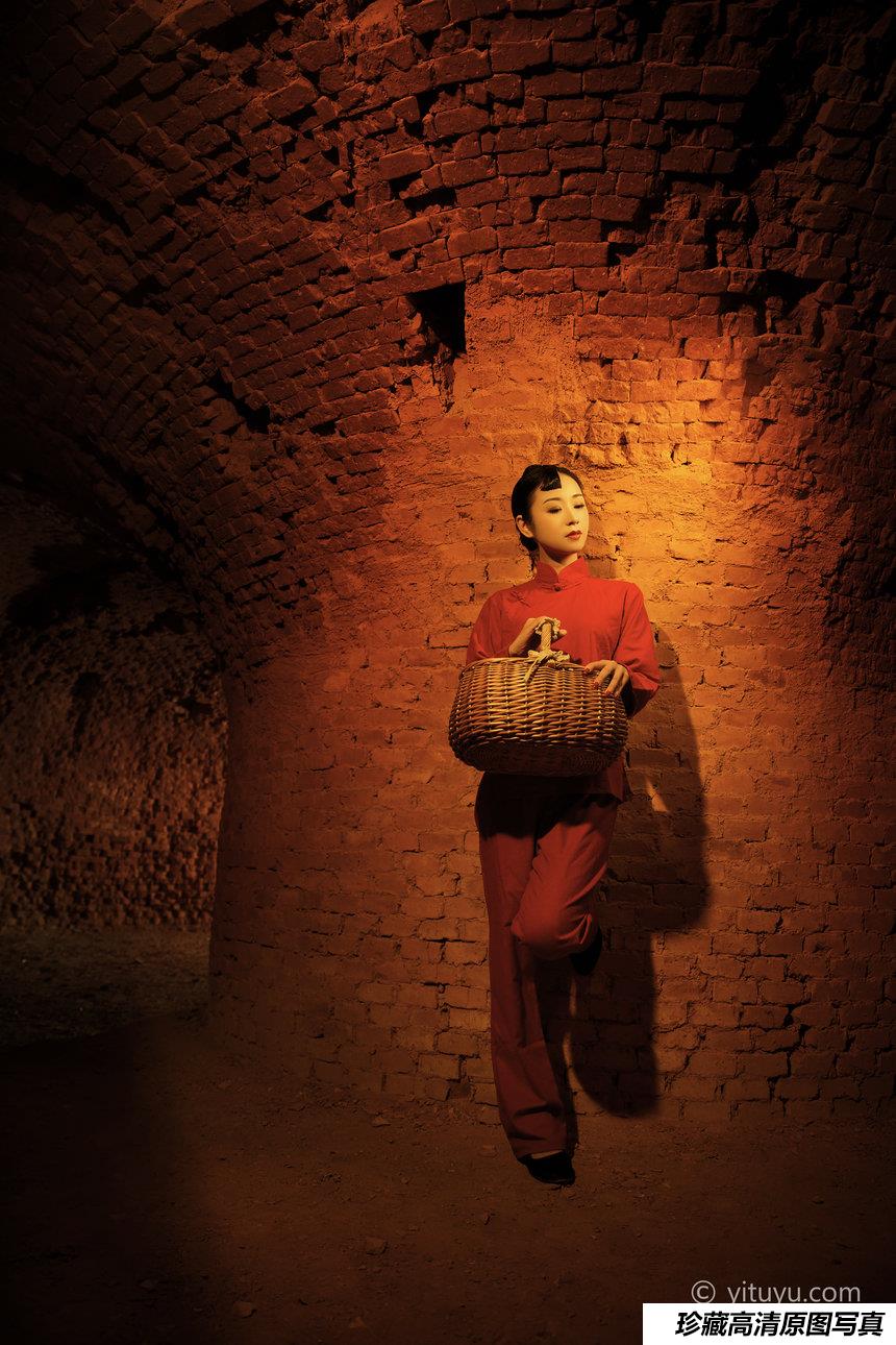 [YITUYU]艺图语 2021.06.07 红高粱・九儿 可可 [26P-336MB]