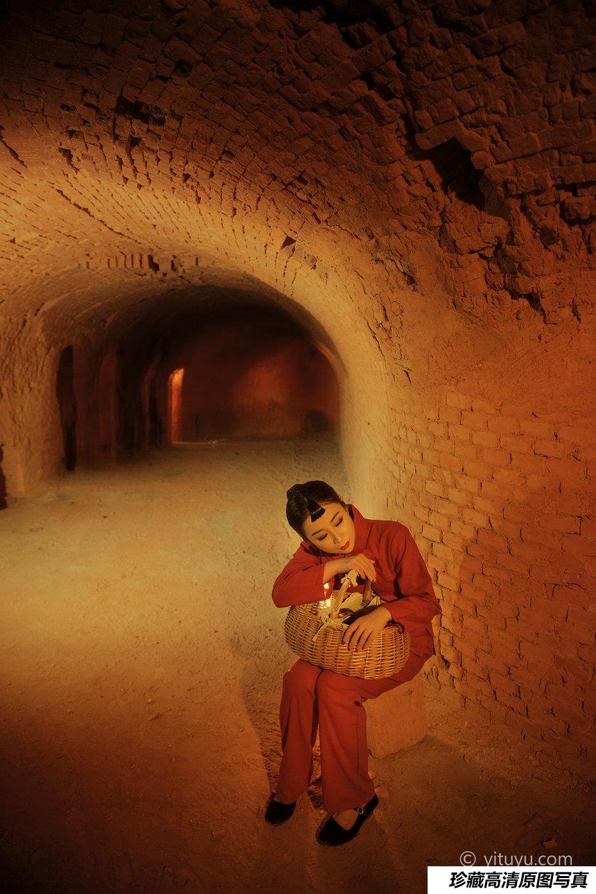 [YITUYU]艺图语 2021.06.07 红高粱・九儿 可可 [26P-336MB]