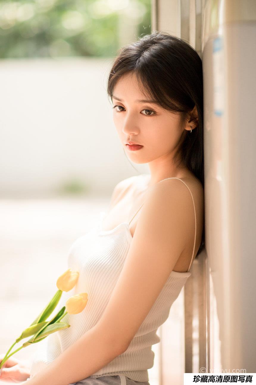 [YITUYU]艺图语 2021.05.31 爱与光 雨文 [25P-315MB]-艺库