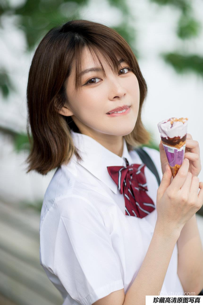 [YITUYU]艺图语 2021.05.17 人间四月天 珺珺 [26P-301MB]