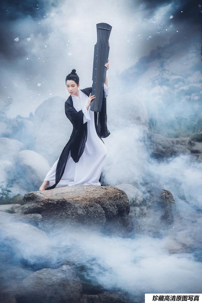 [YITUYU]艺图语 2021.08.11 水墨丹青 田依依 [30P/431MB]