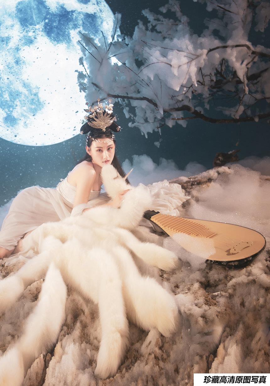 [YITUYU]艺图语 2021.07.21 九尾白狐 刺猬&惠子 [32P/281MB]