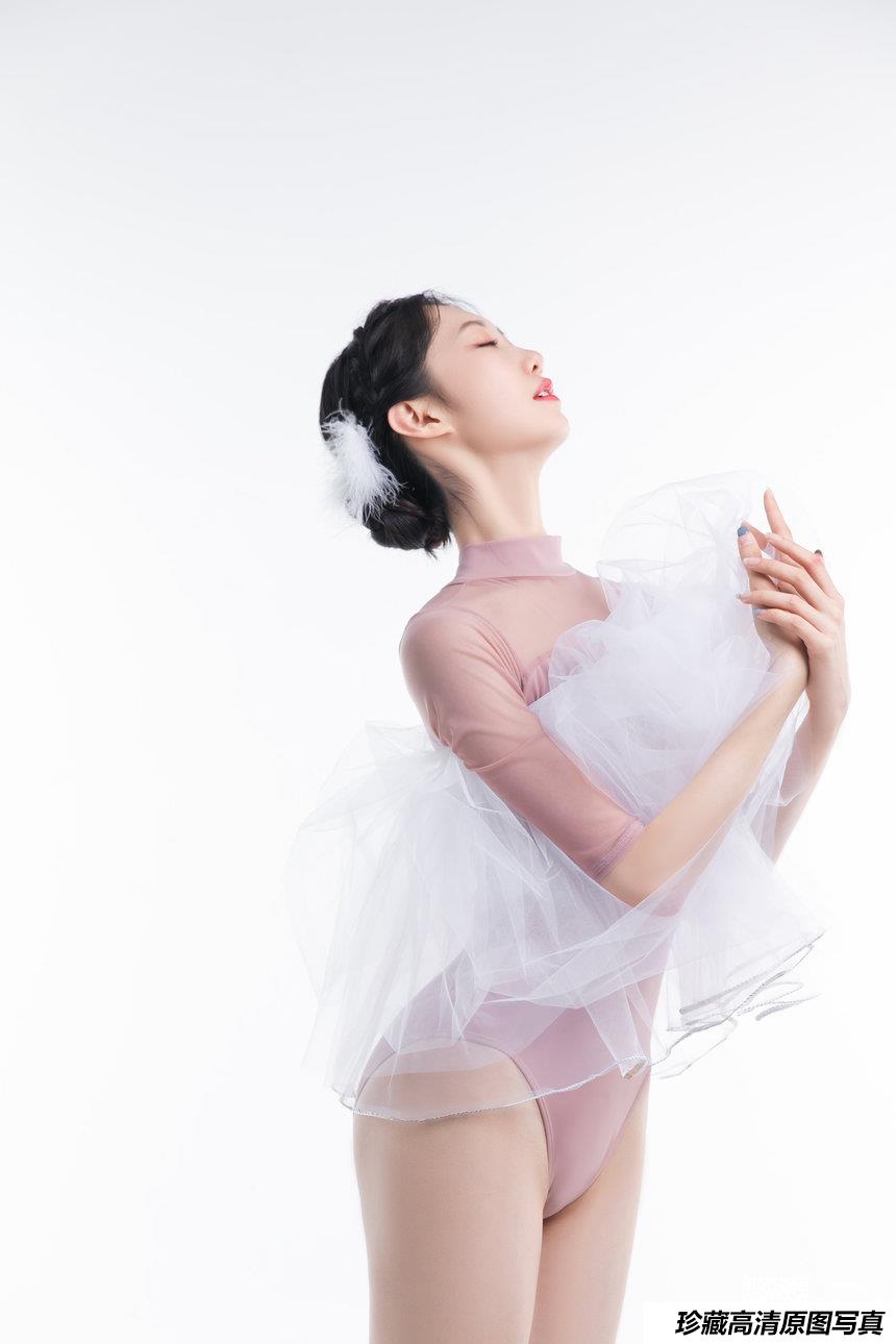 [GALLI嘉丽]舞蹈生日记 2021.04.04 鱼子 [40P-117MB]