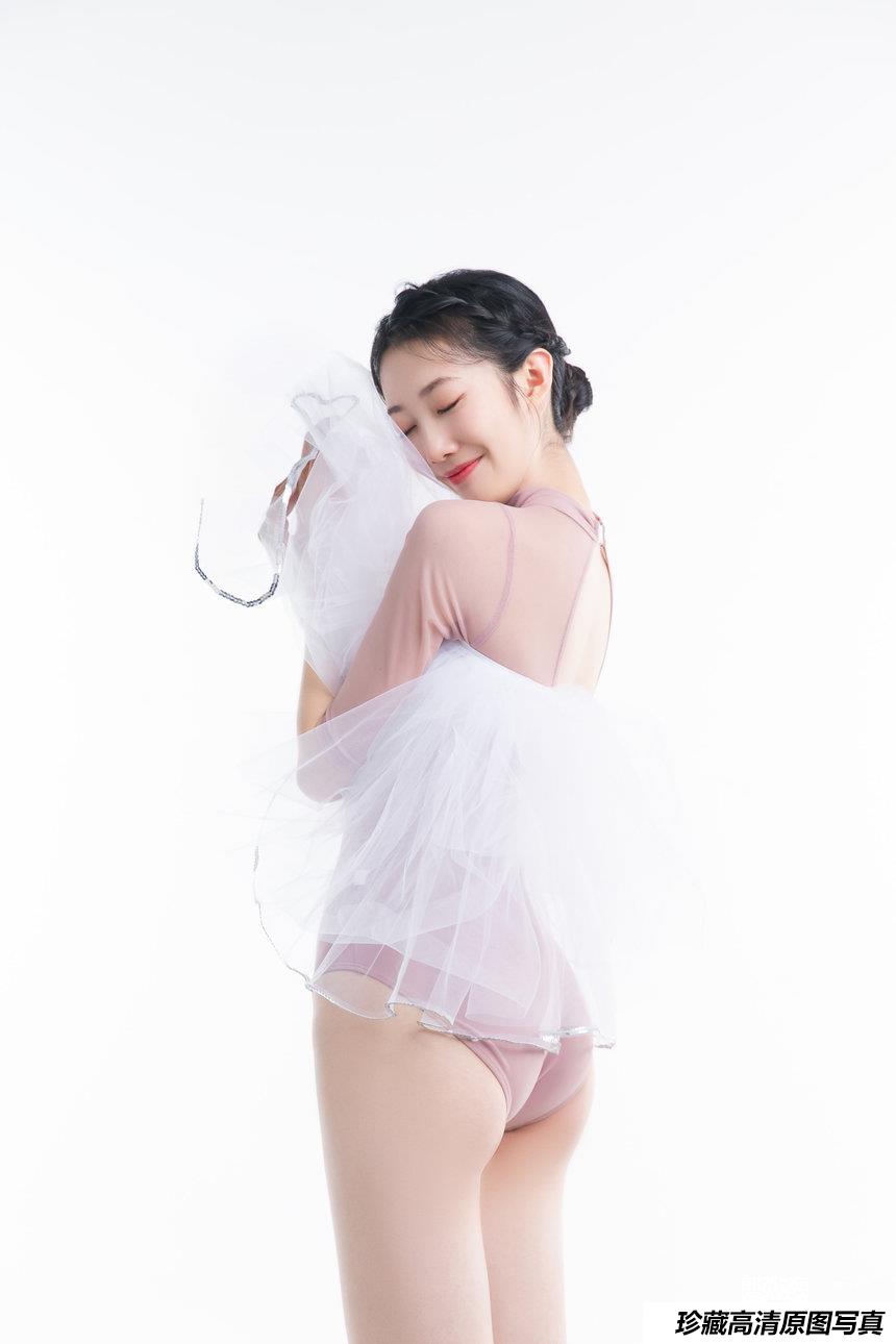 [GALLI嘉丽]舞蹈生日记 2021.04.04 鱼子 [40P-117MB]