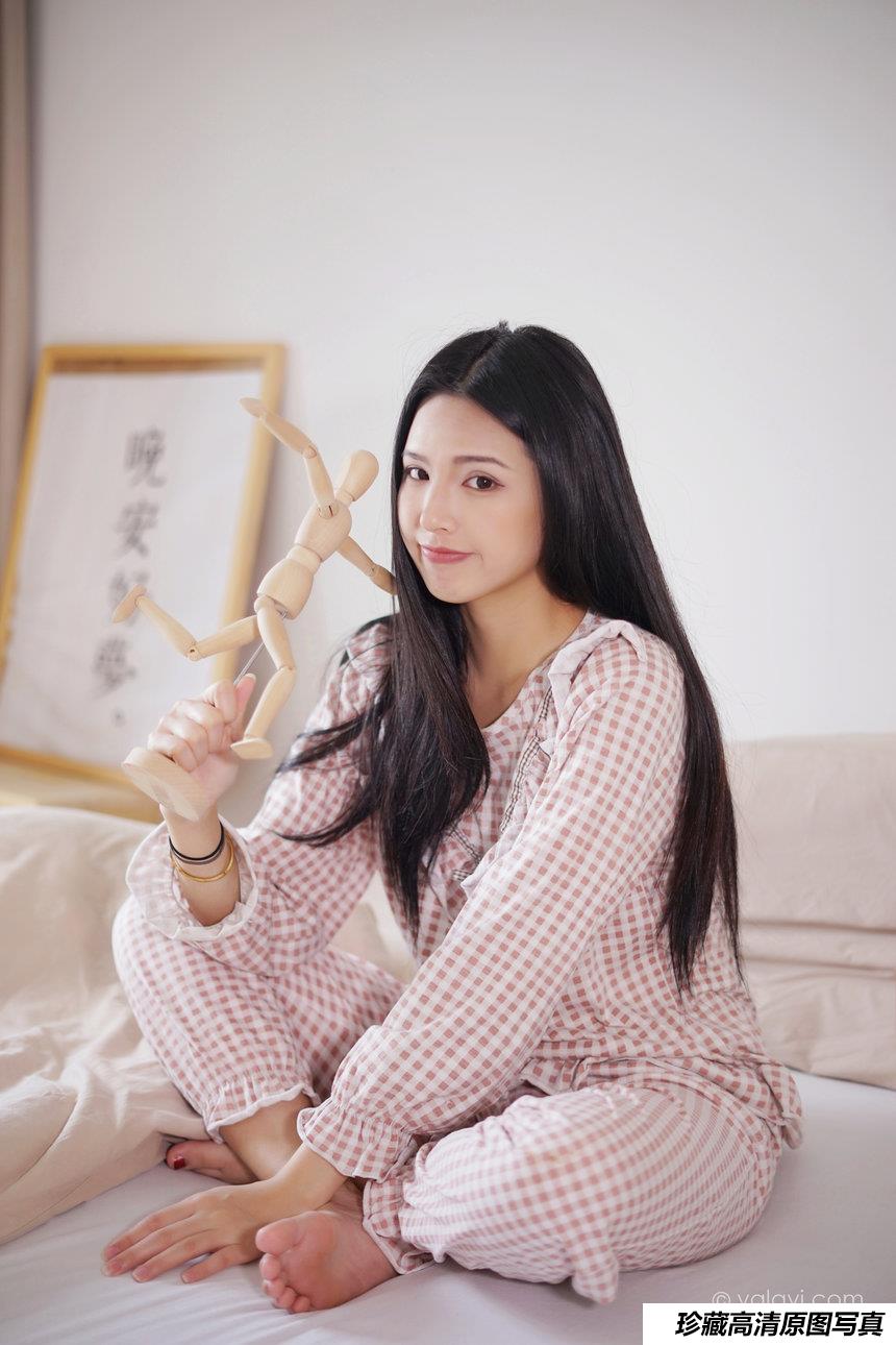 [YALAYI雅拉伊]2021.09.16 NO.839 在家千日好 溪若[42+1P／289MB]