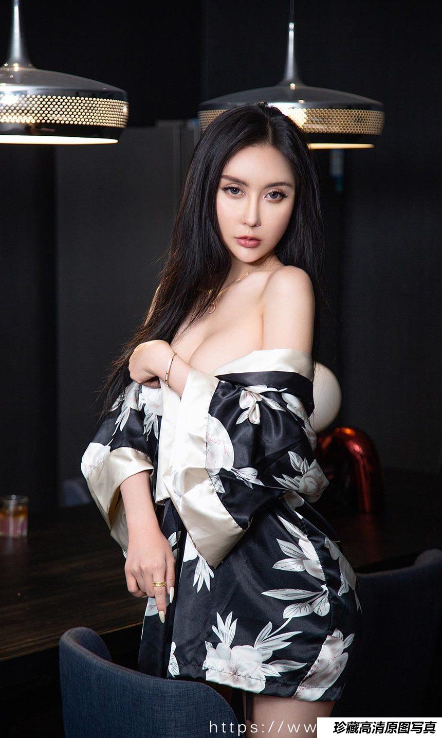 [Ugirls尤果网]爱尤物 2021.09.25 No.2181 桃子 光诺之美 [35P]