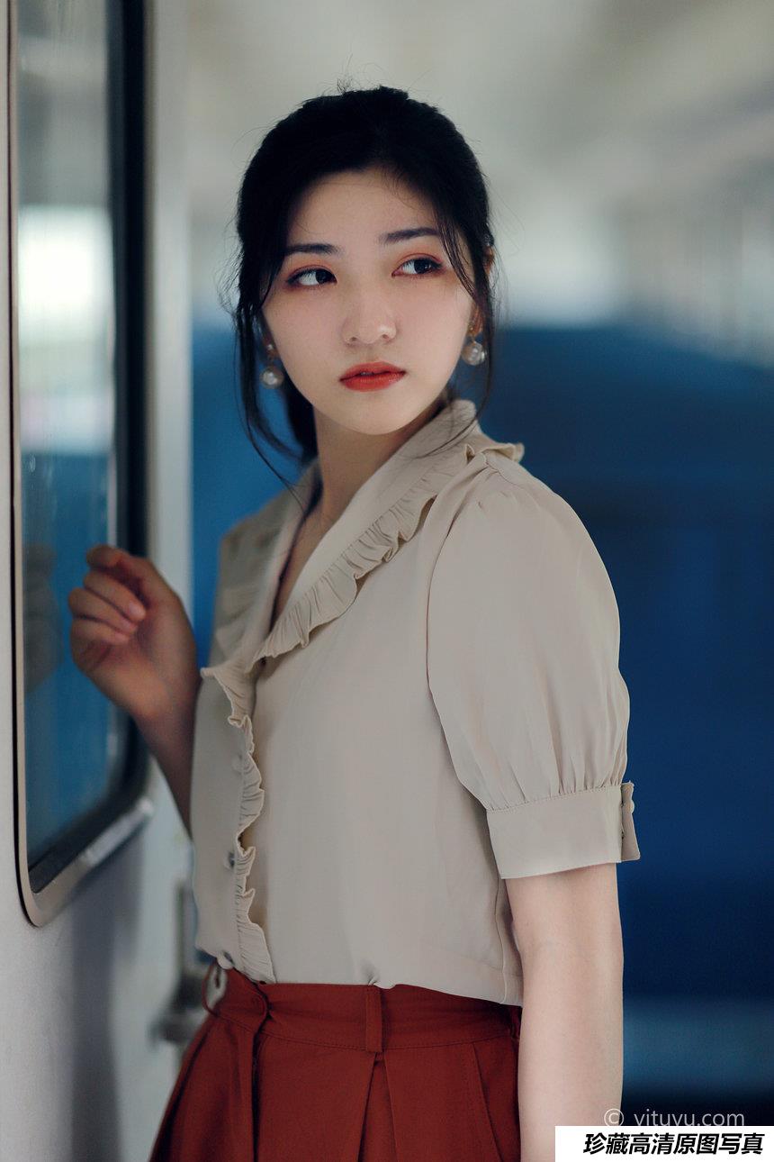 [YITUYU]艺图语 2021.04.14 远方 HANA [25P-539MB]