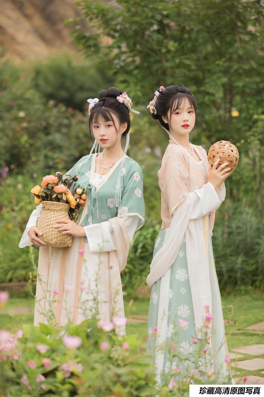 [YITUYU]艺图语 2021.08.21 春日宴 miki小包子 [22P-367MB]