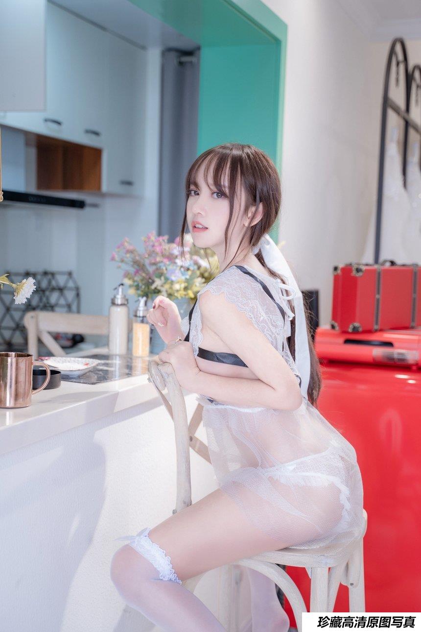 过期米线线喵 – 厨娘