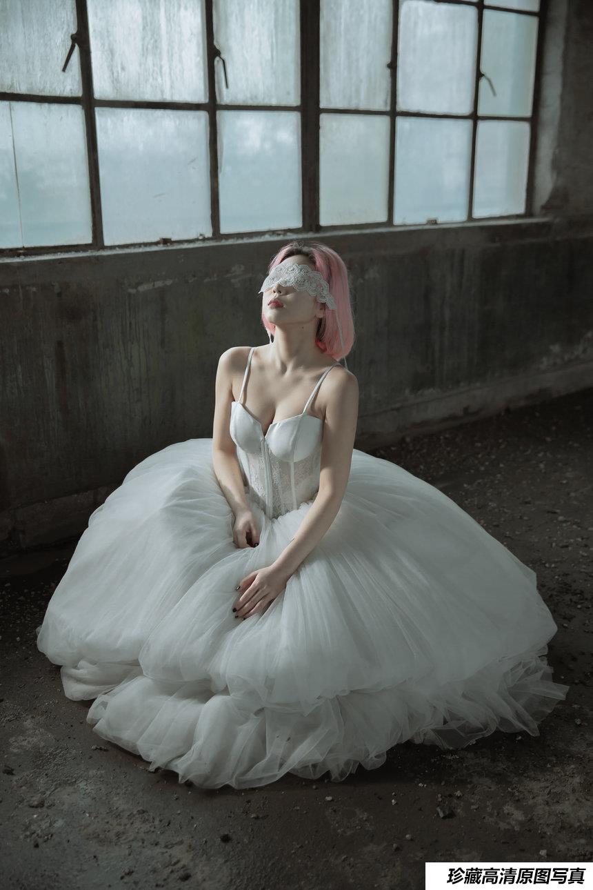 [YITUYU]艺图语 2021.01.18 别念 鬼鬼 [30P-210MB]