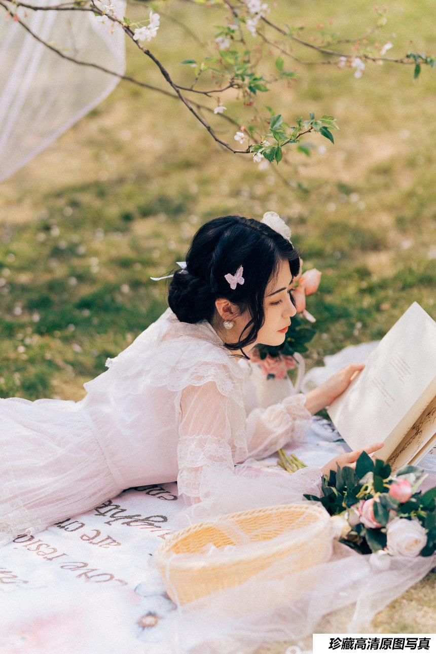 [YITUYU]艺图语 2021.08.19 少女心事 瞳仁儿 [29P-398MB]